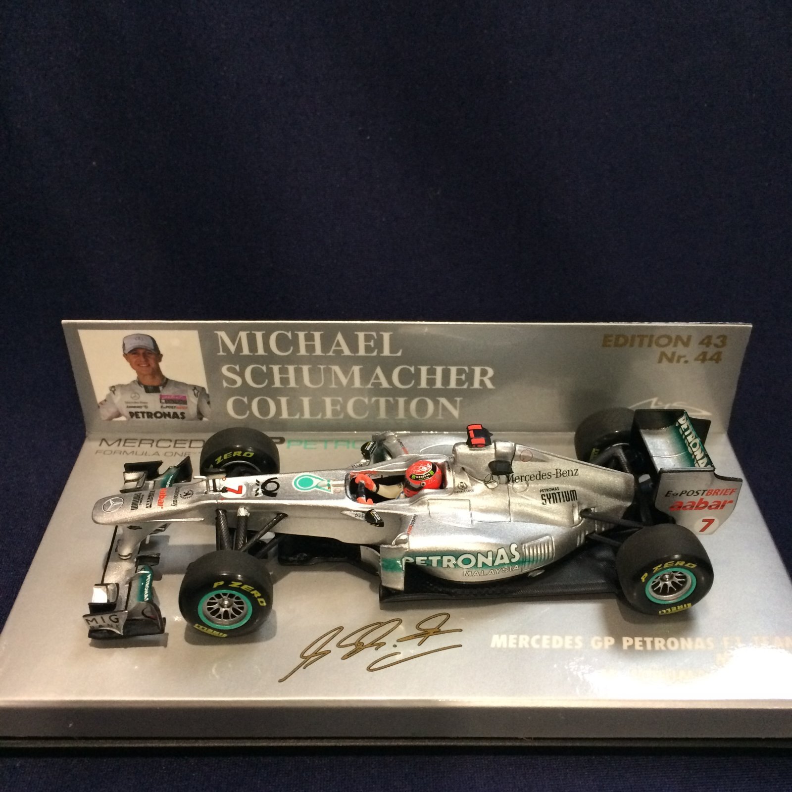 画像1: セカンドハンド品●PMA1/43 MERCEDES AMG PETRONAS W02 （M.シューマッハ）2011 #7