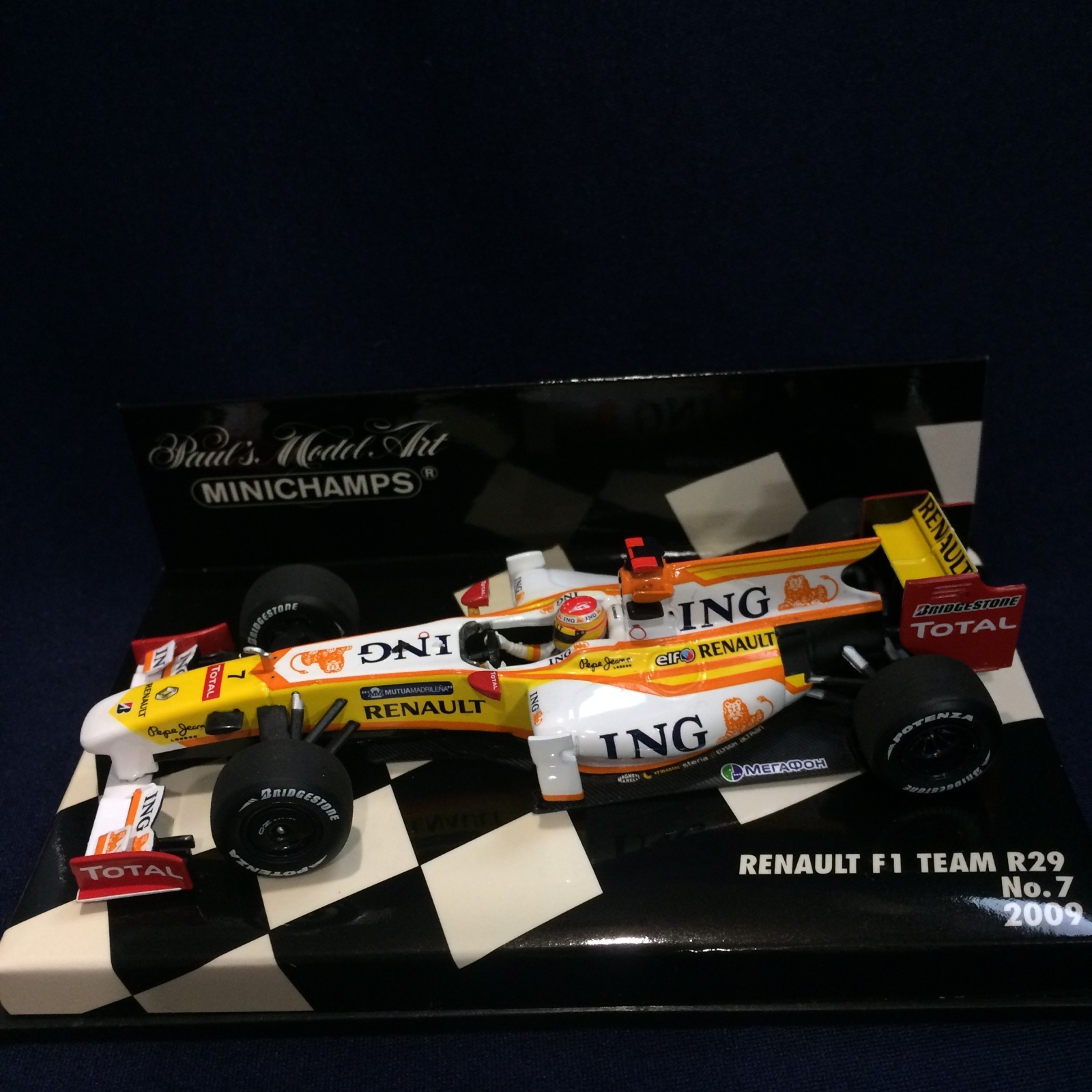 画像1: セカンドハンド品●PMA1/43 RENAULT R29 (F.アロンソ）2009 #7