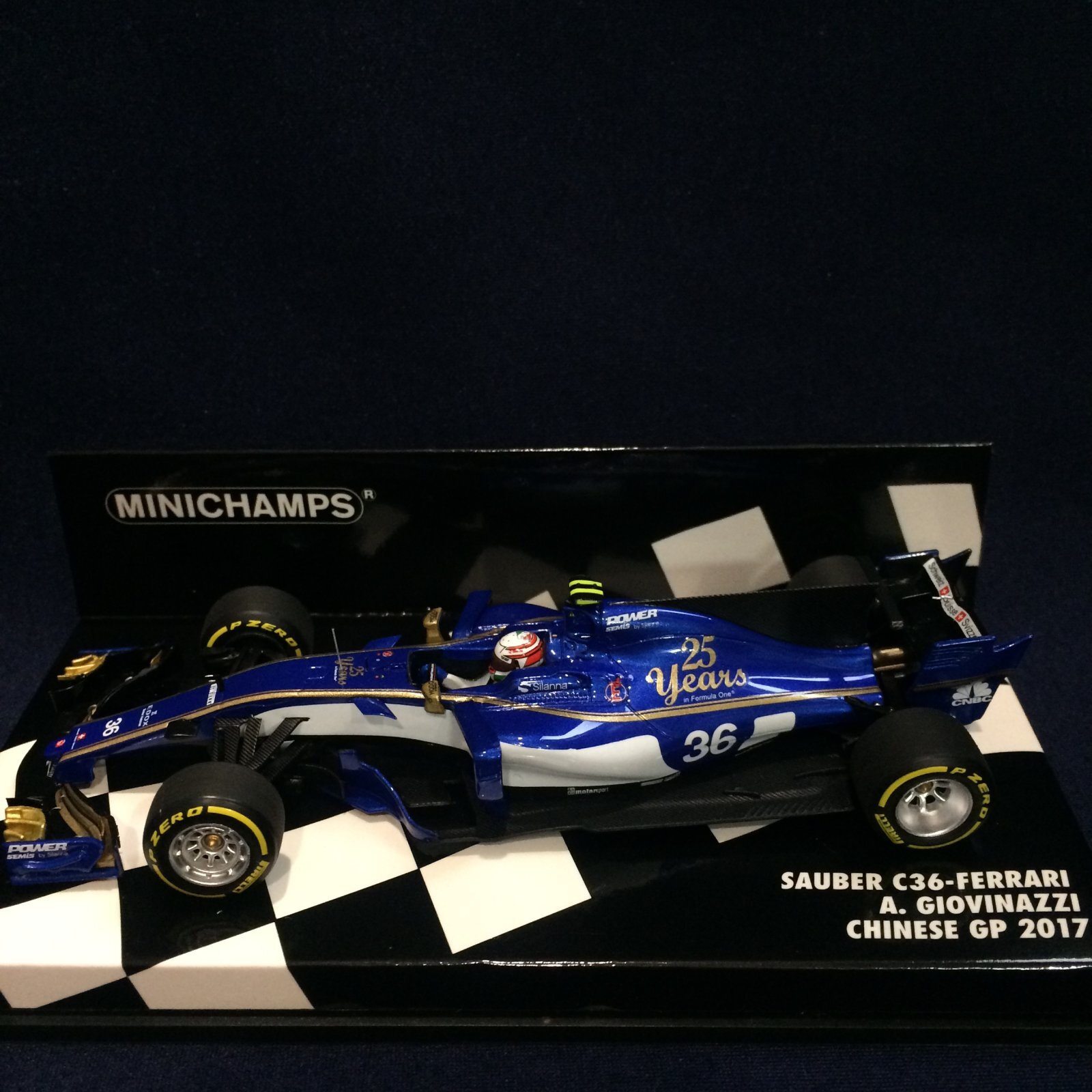 画像1: セカンドハンド品●PMA1/43 SAUBER FERRARI C36 CHINESE GP 2017 (A,ジョビナッツィ) #36