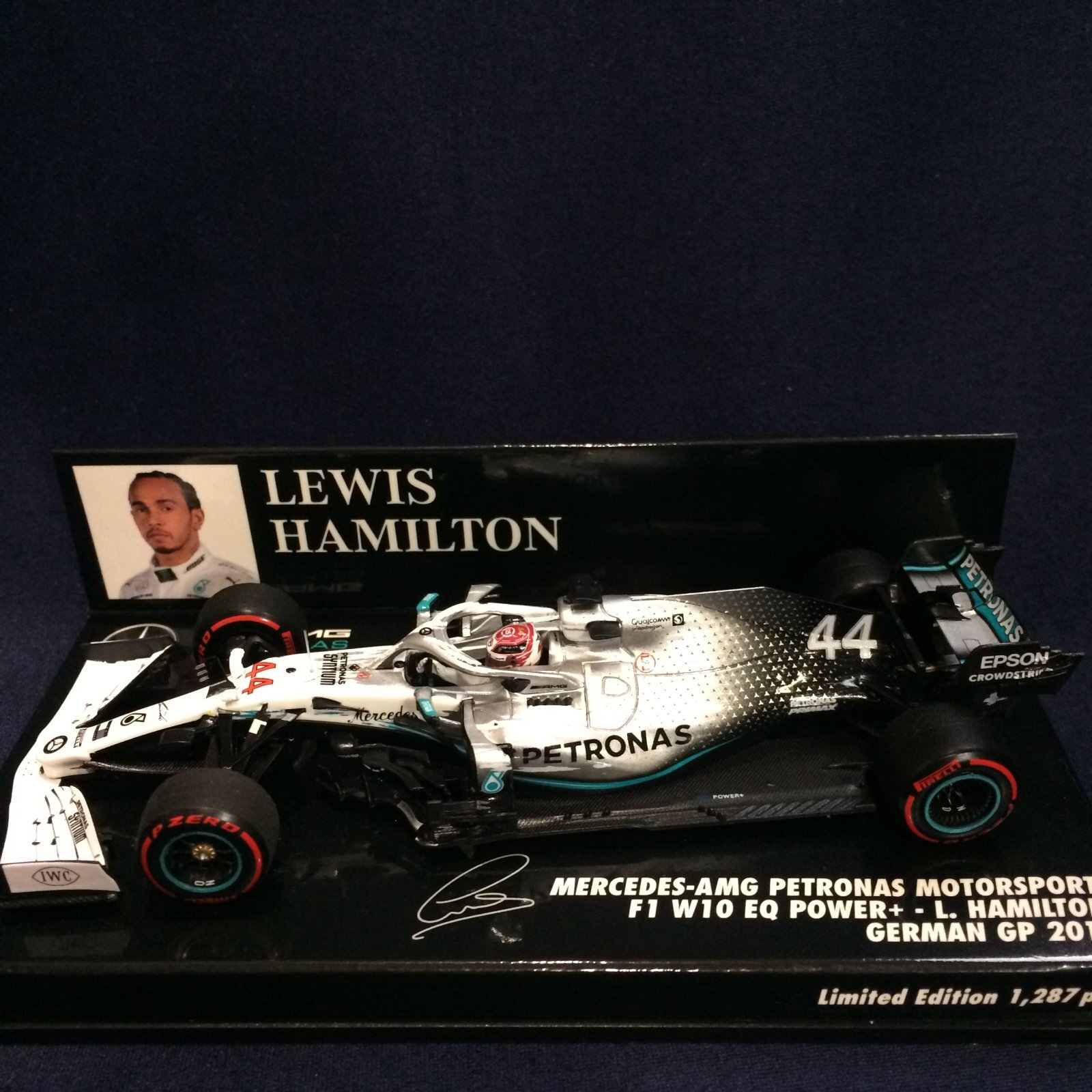 画像1: セカンドハンド品●PMA1/43 MERCEDES-AMG PETRONAS W10 GERAN GP 2019 (L.ハミルトン）#44