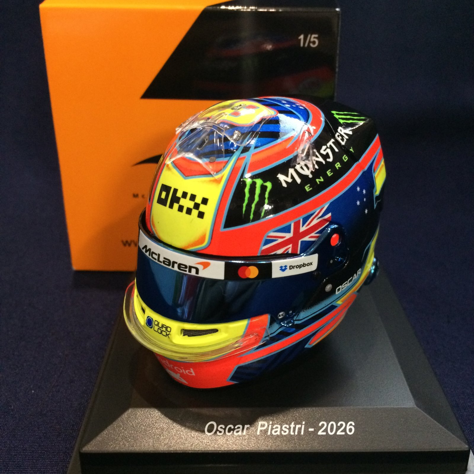 画像1: 新品正規入荷品●SPARK1/5 McLAREN 2025 (O.ピアストリ）ミニヘルメット
