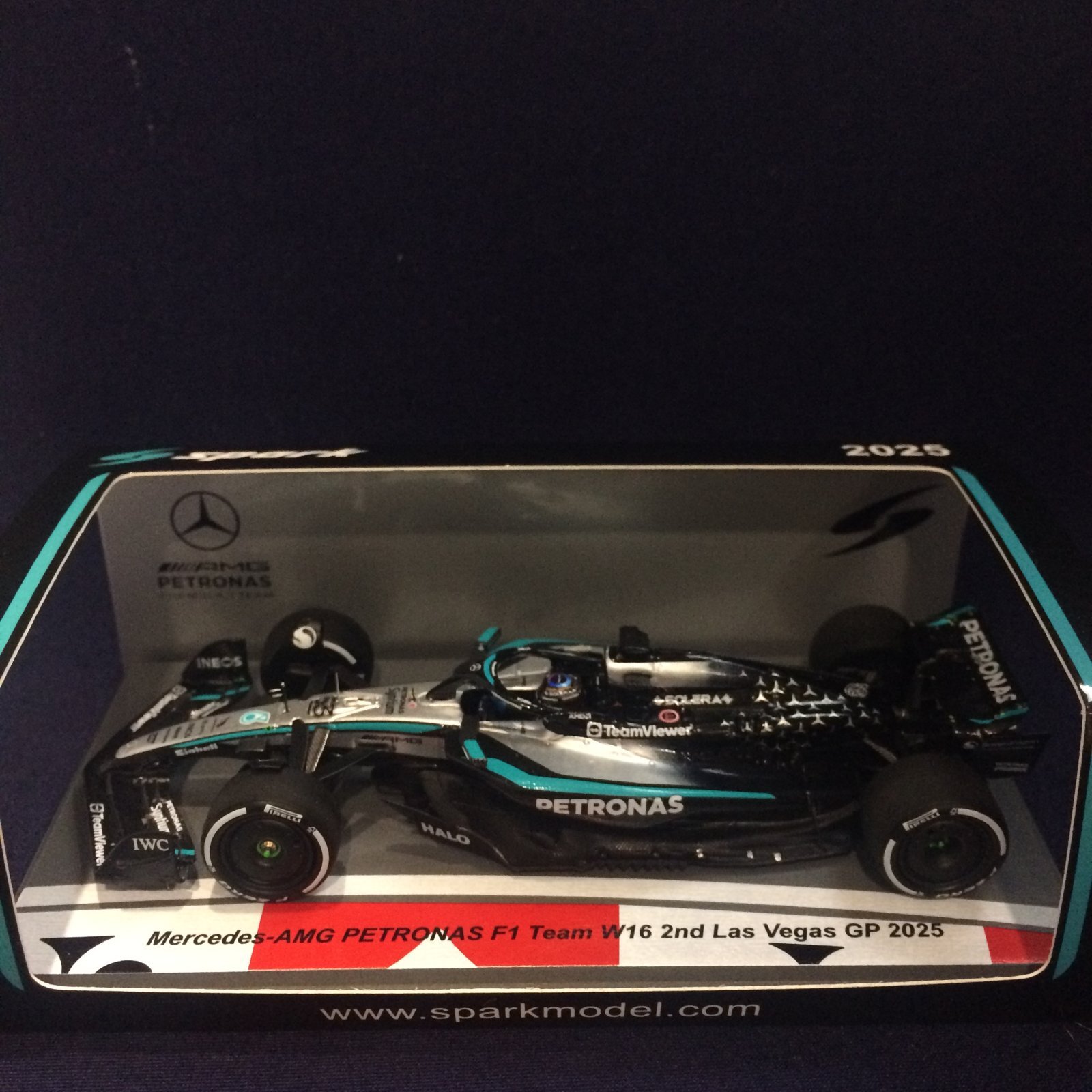 画像1: 新品正規荷品●SPARK1/43 MERCEDES-AMG W16 2nd LAS VEGAS GP 2025 (G.ラッセル） #63