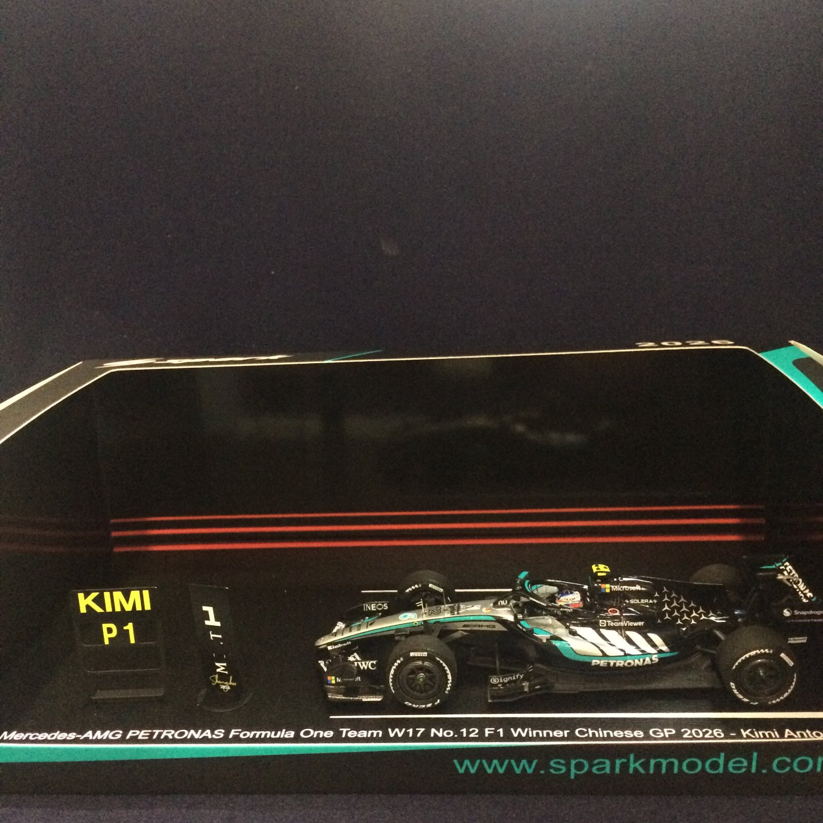 画像1: 新品正規荷品●SPARK1/43 MERCEDES-AMG W17 WINNER CHINESE GP 2026 (K.アントネッリ） #12