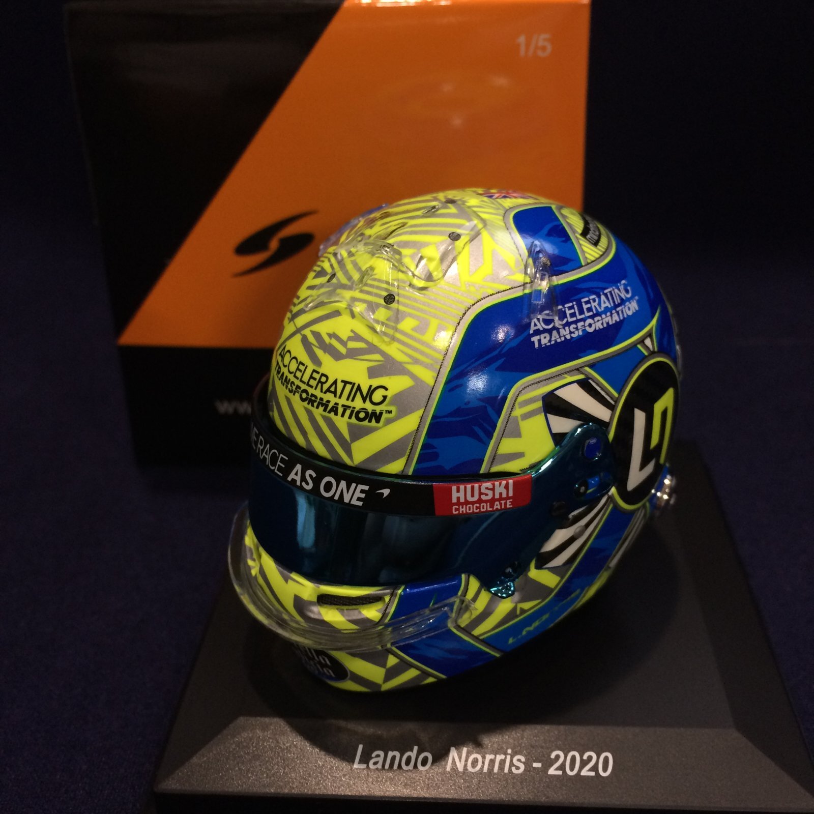 画像1: 新品正規入荷品●SPARK1/5 McLAREN (L.ノリス）2020 ミニヘルメット