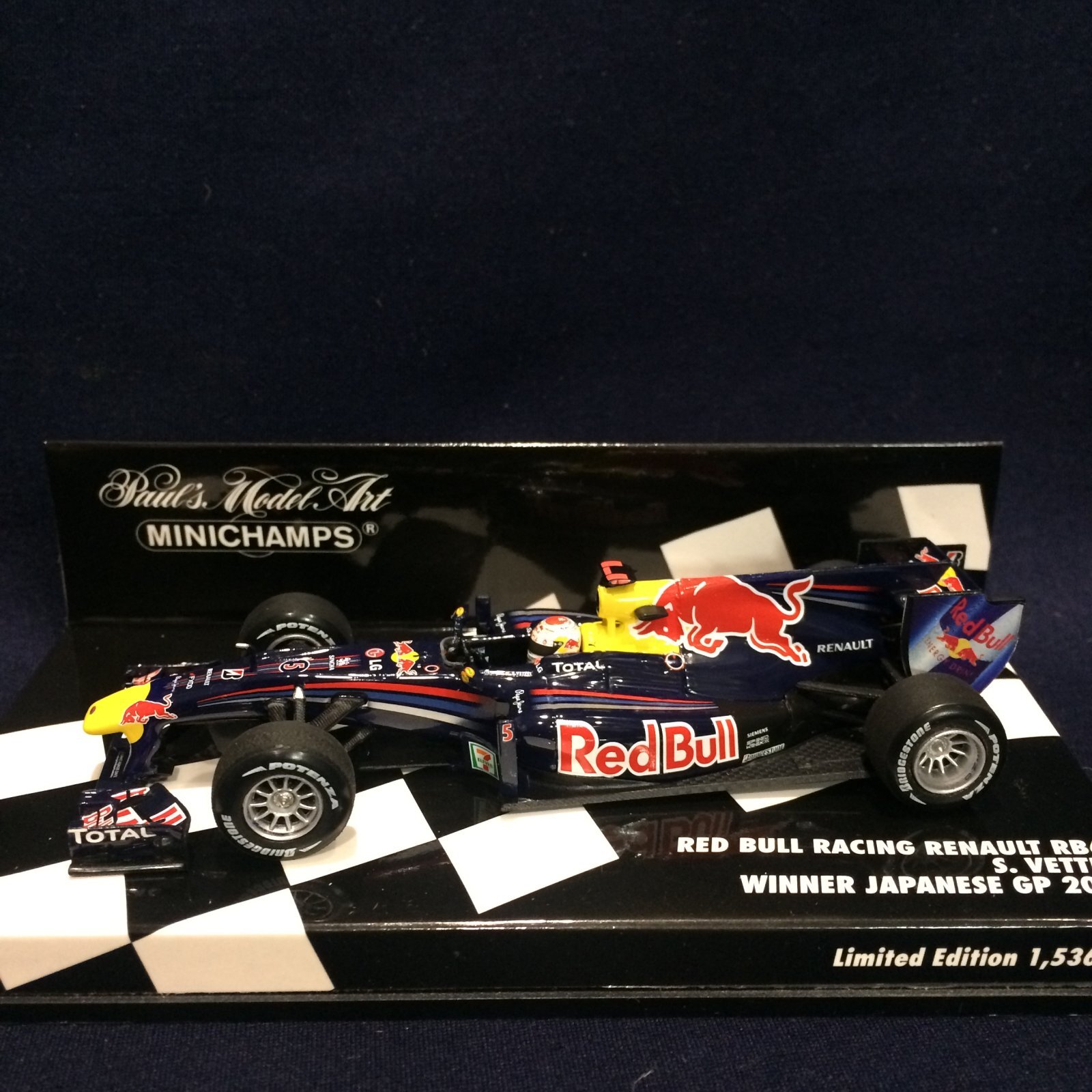 画像1: セカンドハンド品●PMA1/43 RED BULL RENAULT RB6 WINNER JAPANESE GP 2010 (S.ベッテル）#5